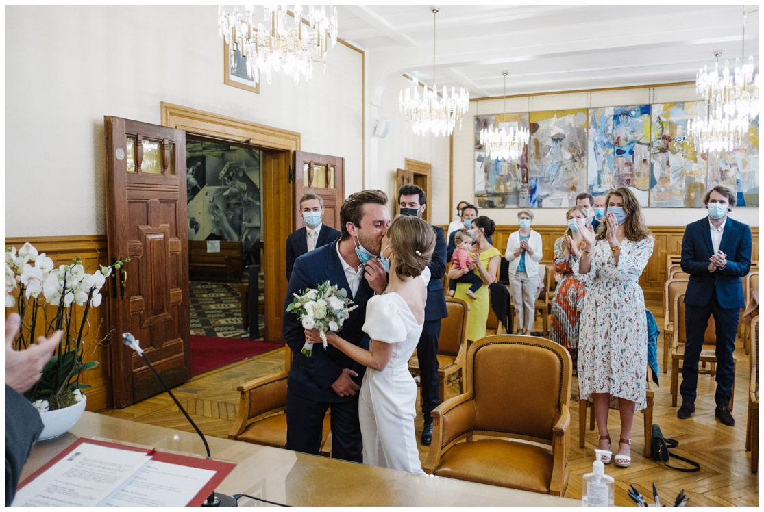 13 – bisou des mariés