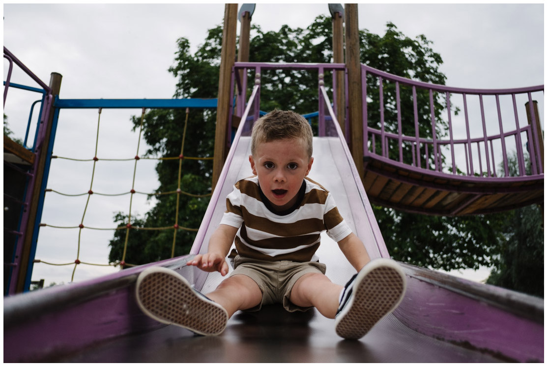 13 – photo enfant toboggan