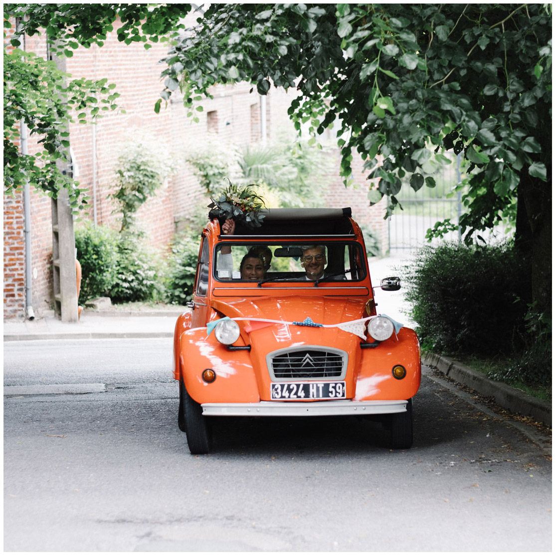 19 – mariage en 2CV