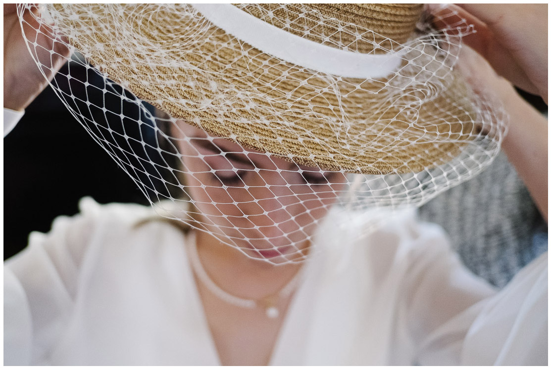 20 – détail chapeau de la mariée