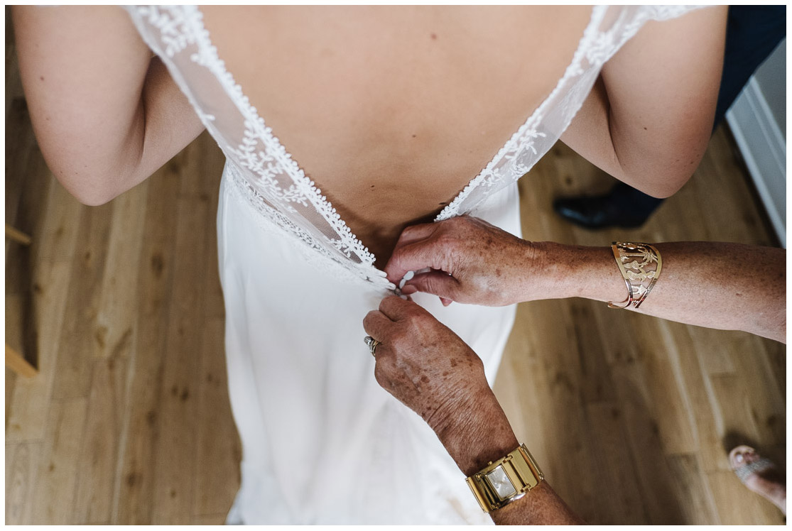 23 – habillage de la mariée