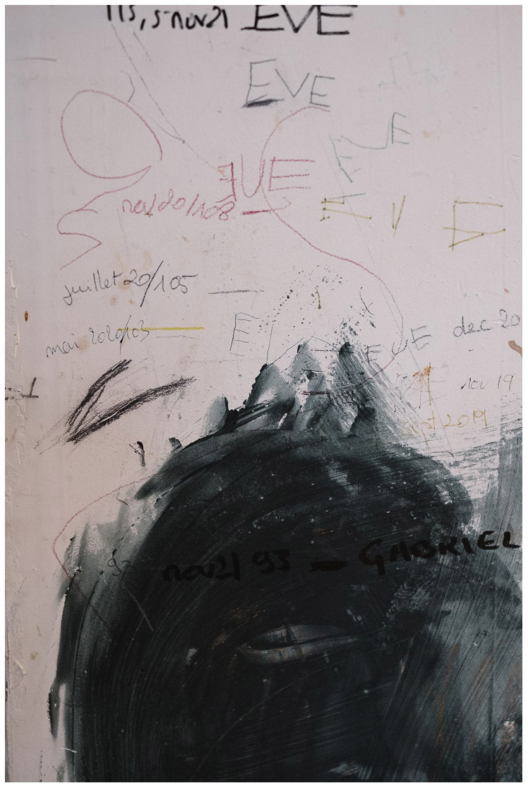 4 – taille des enfants sur le mur