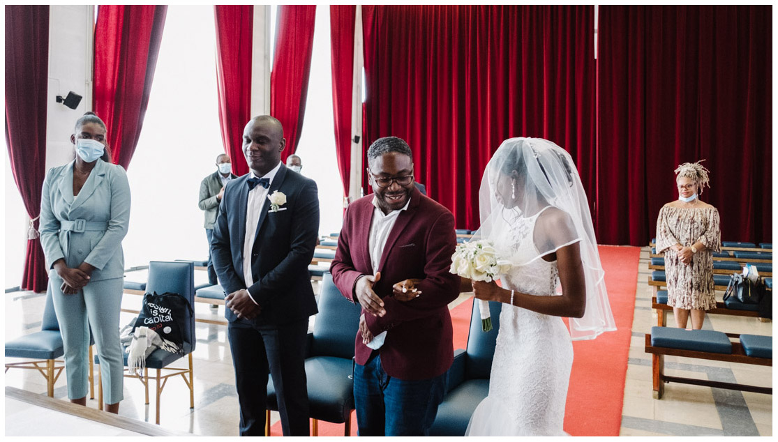 5 – entrée de la mariée à la mairie