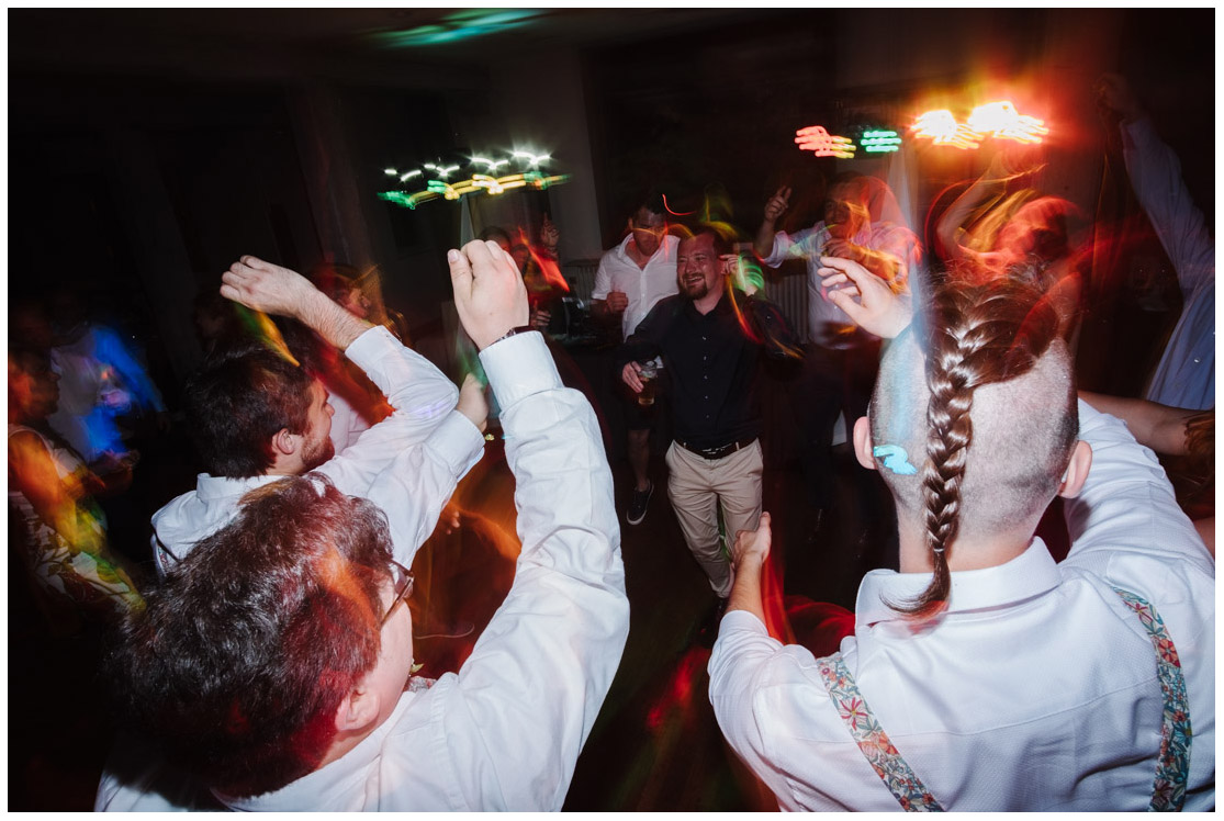 58 – dancefloor in fire