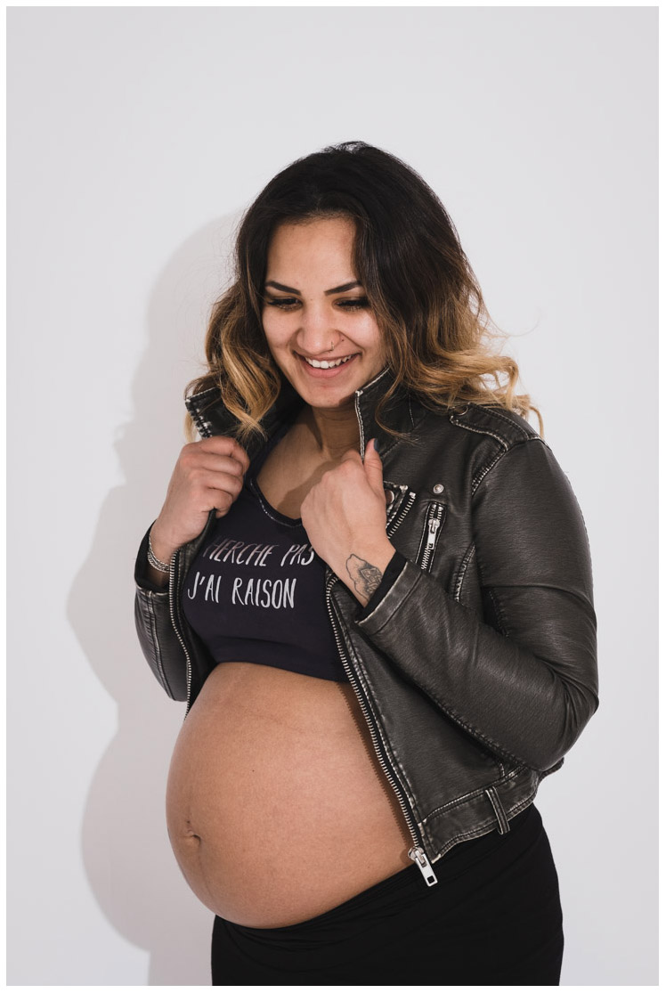 6 – photographe grossesse en studio