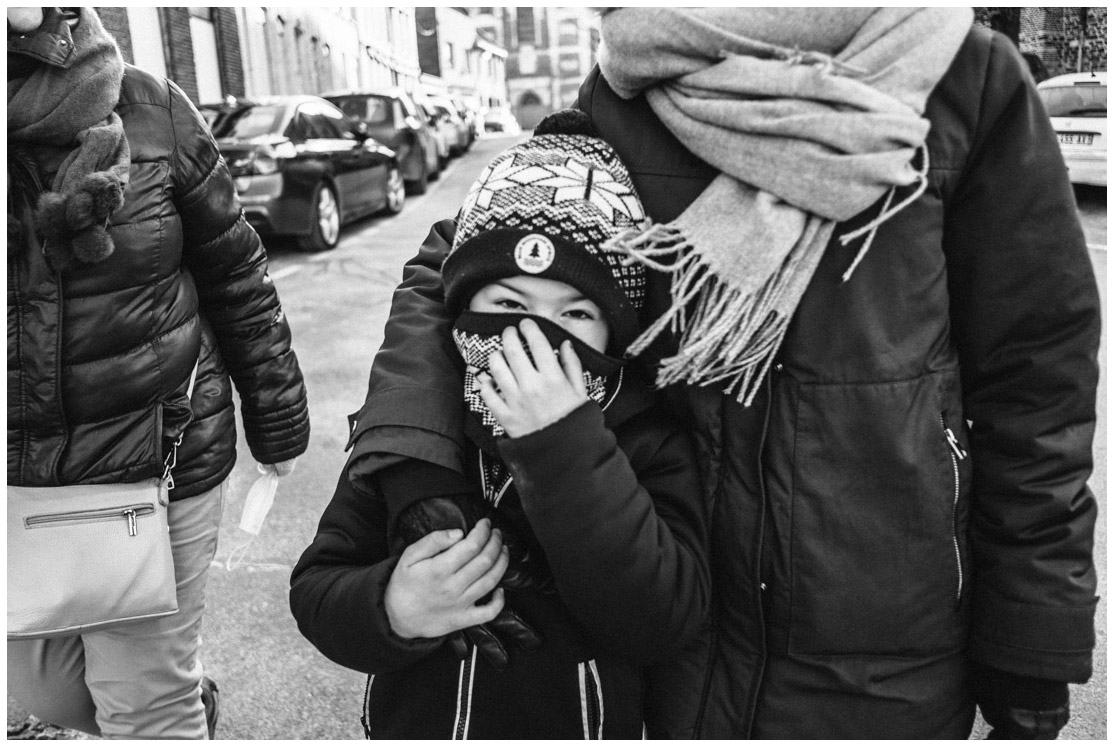 8—portrait-enfant-en-extérieur