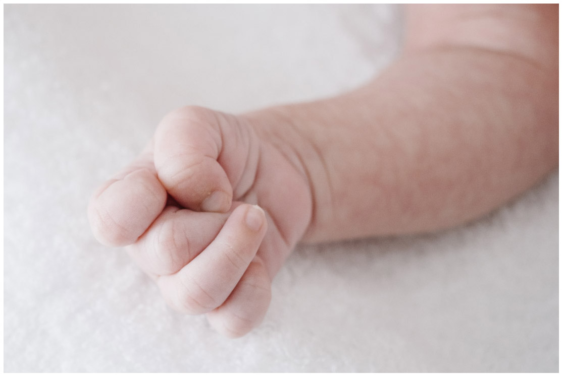 9 – main de bébé