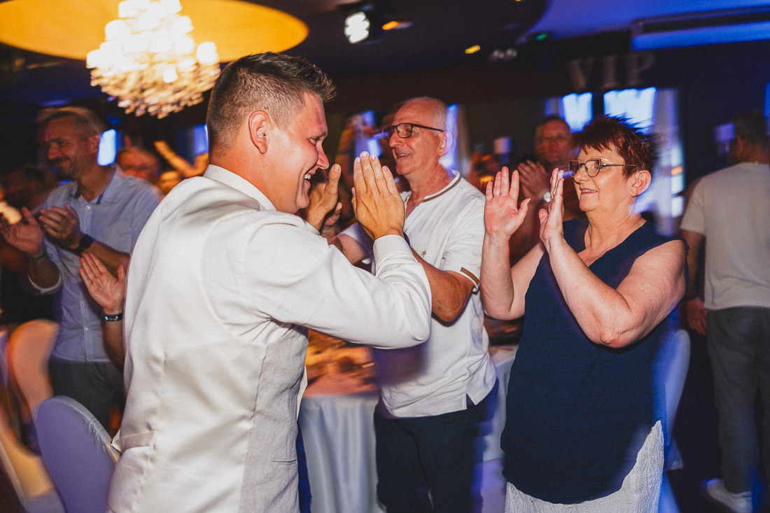 Mariage à la suite 305-63